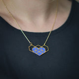 Collier COEUR géométrique plaqué or fait main avec cuir recyclé bleu profond